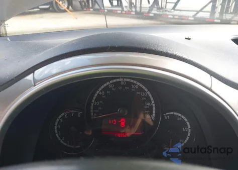 2013 Volkswagen Beetle 2.5L из США, поврежденный, VIN 3VW5P7ATXDM812604